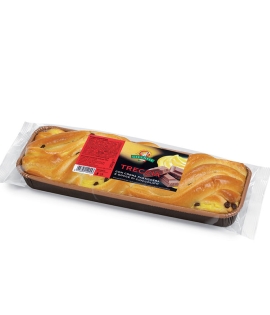 Gecchele “Treccia” Braided Cake with Chocolate Chips and Pastry Cream