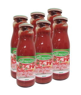 La San Marzano (6x660ml) Strained Tomatoes